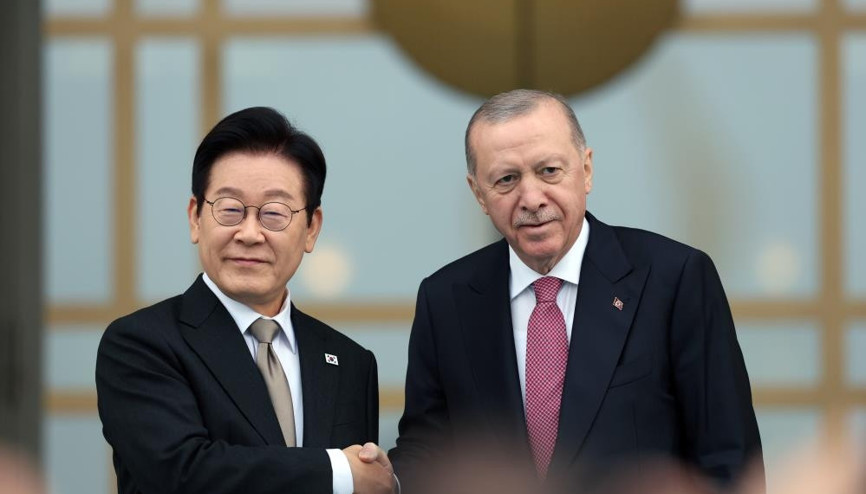 İletişim Başkanı Durandan, Cumhurbaşkanı Erdoğan ve Güney Kore Devlet Başkanı Lee görüşmesine ilişkin paylaşım