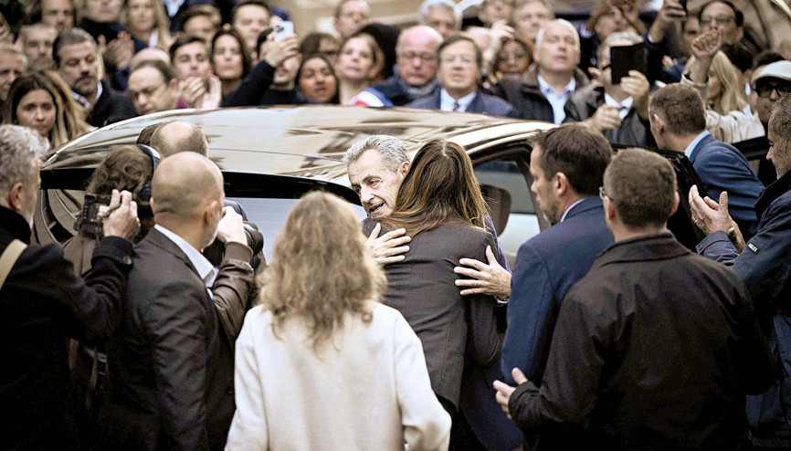 Sarkozy cezaevi anılarını yazdı... 20 gün hapis yattı