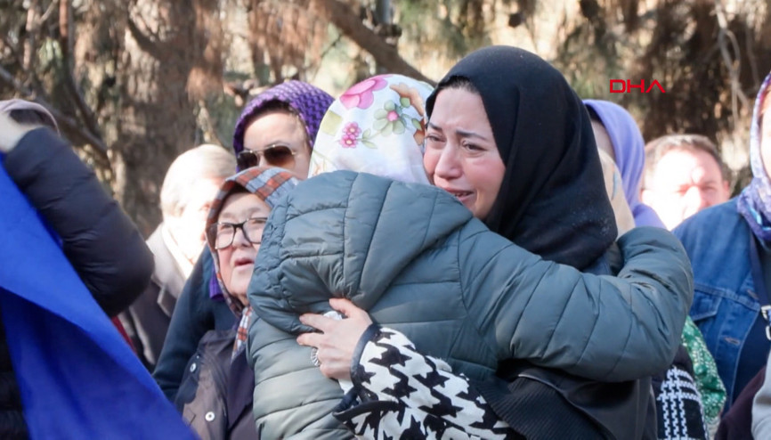Eski kocası tarafından öldürülen Nuran Şimşek ebediyete uğurlandı Eski kocası tarafından öldürülen Nuran Şimşek ebediyete uğurlandı