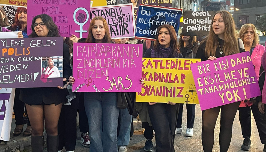 Zonguldakta kadınlara yönelik şiddet ve cinayetler protesto edildi