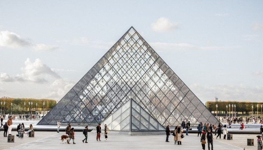 Paha biçilemez mücevherler çalınmıştı… Louvre Müzesi soygunuyla ilgili 4 şüpheli daha tutuklandı Paha biçilemez mücevherler çalınmıştı… Louvre Müzesi soygunuyla ilgili 4 şüpheli daha tutuklandı