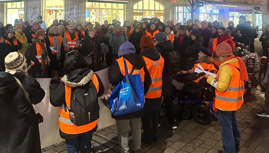 Fürthte kadınlara yönelik şiddete karşı protesto