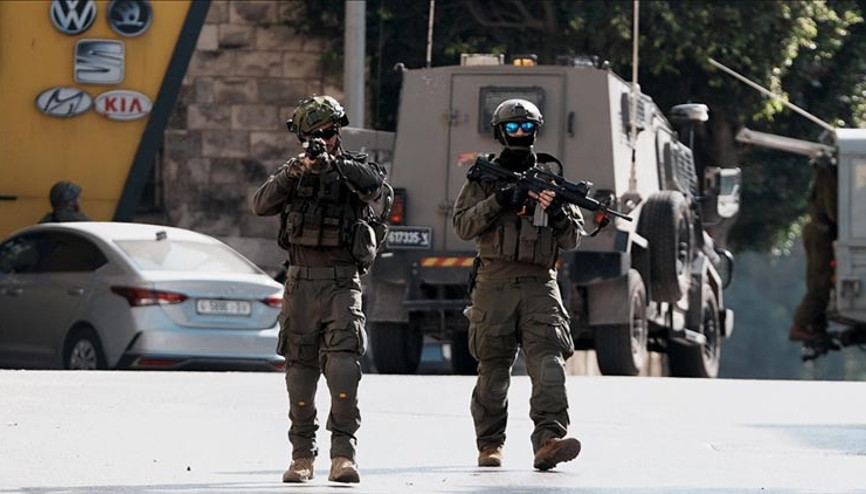 İsrailden Batı Şeriada geniş çaplı saldırı İsrailden Batı Şeriada geniş çaplı saldırı