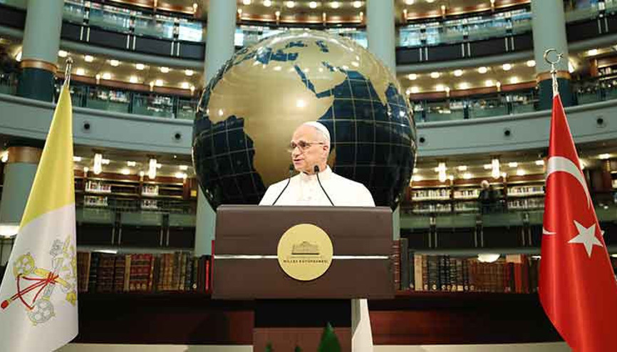 Papa, dünyanın en büyük üçüncü kütüphanesinde konuştu... Cihannüma Salonu’ndaki tarihi buluşma geniş yankı uyandırdı