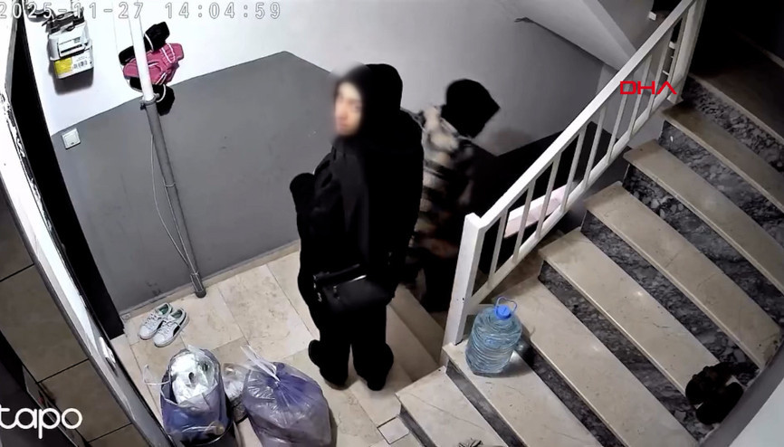 Bahçelievler’de daire kapısını yoklayanlara kameradan seslendi: Sizi görüyorum buraya gelin