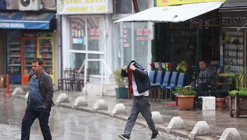 Kırklareli ve Tekirdağda sağanak etkili oluyor