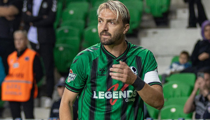 Caner Erkinden bir kırmızı kart daha: Bu sezon 3. kez...