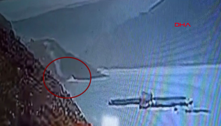 Vanda baraj gölüne uçan otomobilin güvenlik kamerası ortaya çıktı