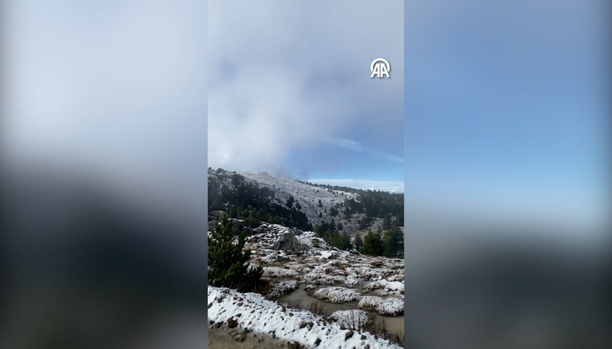 Kazdağlarına mevsimin ilk karı düştü
