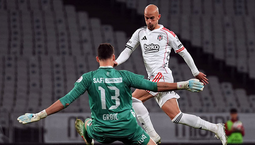 Farkı kaleci Grbic önledi