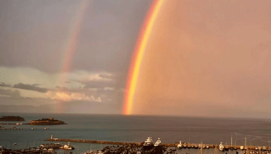 Kuşadasında muhteşem görüntü