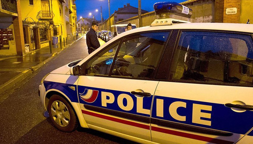 Fransada bir cami ile Türk derneğine saldırı