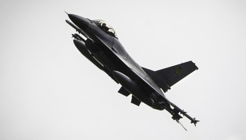 ABDye ait F-16 savaş uçağı düştü