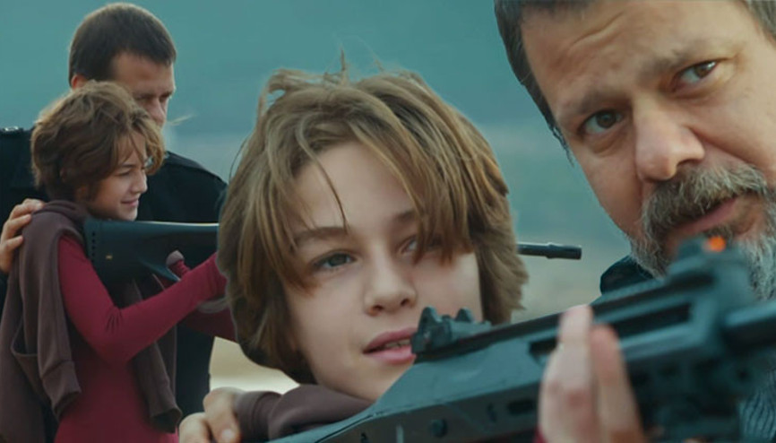 Baba-oğul yıllar sonra sahilde... Aliden ustalık dersi