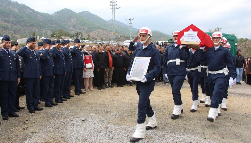 Anamurun son Kore gazisi devlet töreniyle toprağa verildi