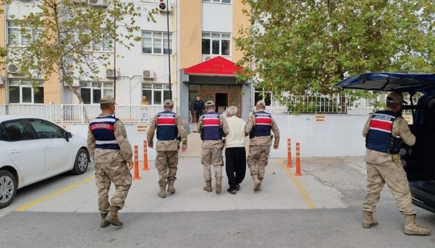 Feci olay… Eşini baltayla öldüren 77 yaşındaki zanlı tutuklandı
