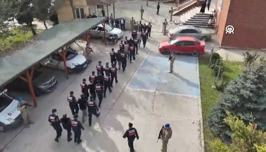 Organize suç örgütlerine yönelik 7 ilde düzenlenen operasyonlarda 47 şüpheli tutuklandı