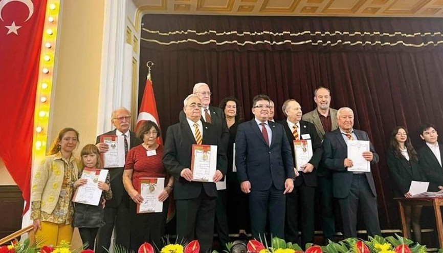 GS’de 50. yıl madalyası GS’de 50. yıl madalyası