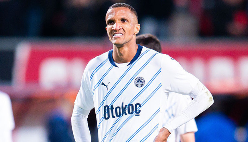 Fenerbahçede 3. kadro dışı Rodrigo Becao