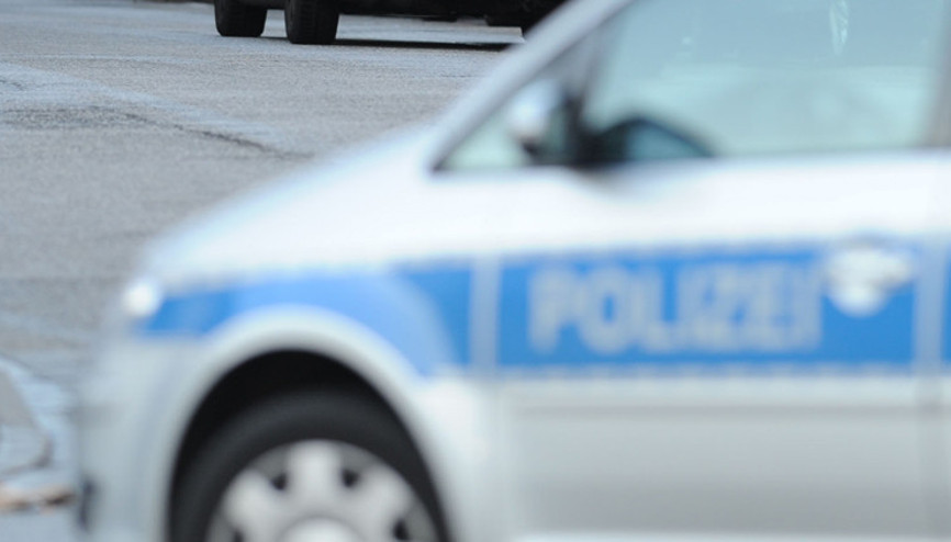 Polis aracı ağaca çarptı: 1 polis hayatını kaybetti