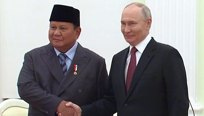 Putin, Endonezya lideri Subianto ile bir araya geldi