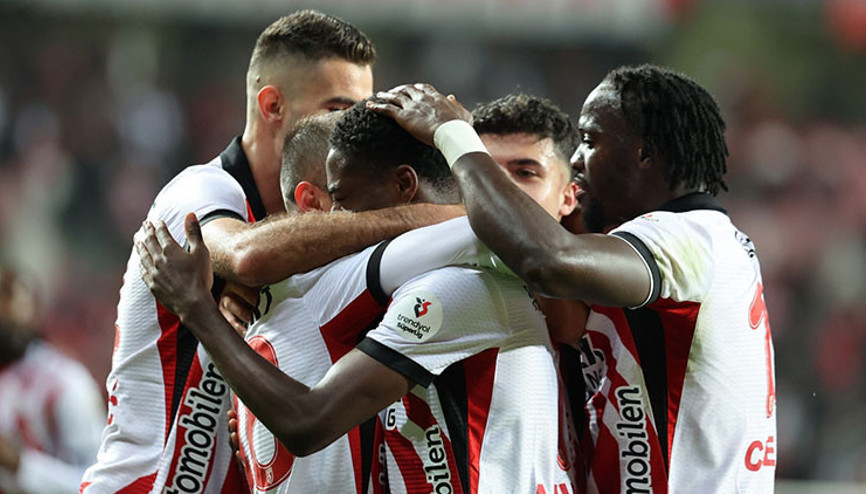 Samsunspor ilk 8 için sahada