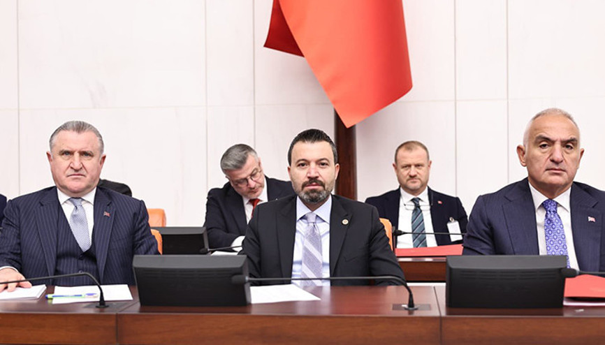 Bakan Bak: 1 milyon öğrencimizi yurtlarımızda ağırlıyoruz