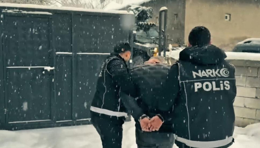 Hakkaride uyuşturucu operasyonu: 14 şüpheli yakalandı