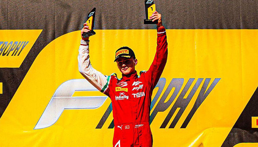 Otomobil sporcusu Alp Aksoy, Formula Trophyde şampiyon oldu