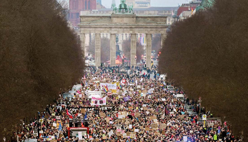 Avrupa’da aşırı sağ merkezi kendine çekti Avrupa’da aşırı sağ merkezi kendine çekti