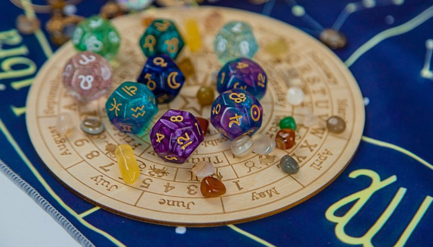 HAFTALIK BURÇ YORUMLARI 15 -21 ARALIK 2025 | Bu Hafta Burcunuzu Neler Bekliyor İşte Yengeç, Aslan, Başak ve Diğer Burç Yorumları