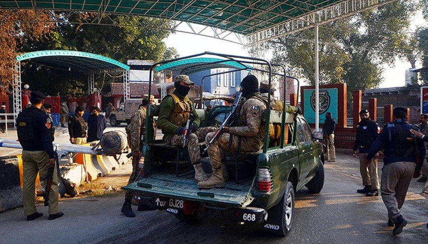 Pakistanda terör operasyonu: 13 militan etkisiz hale getirildi