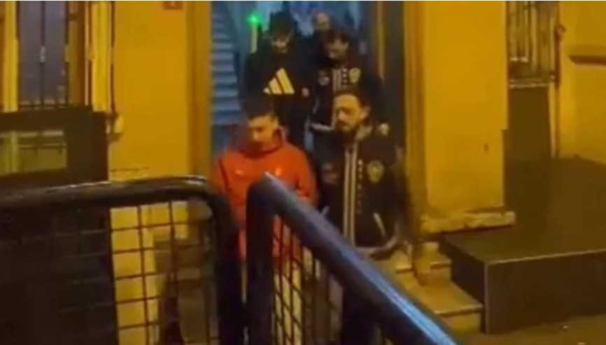 Beyoğlu’nda kapkaç: Sinyal tespit edilmesin diye telefonu alüminyum folyoya sardılar