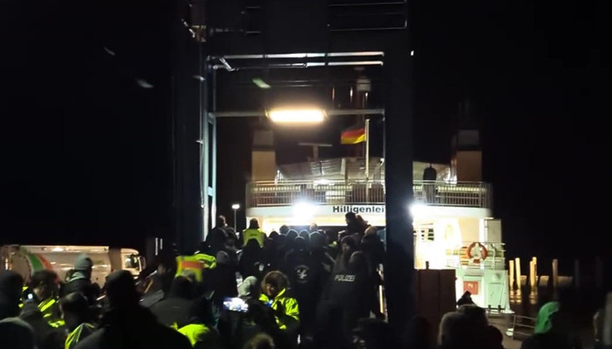 Habecke yönelik feribot blokajında karar çıktı