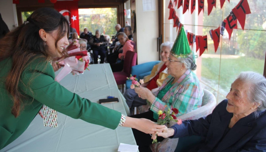 Kaymakam Kızılkaya: Hayatımızın ilk öğretmenleri büyüklerimizdir Kaymakam Kızılkaya: Hayatımızın ilk öğretmenleri büyüklerimizdir