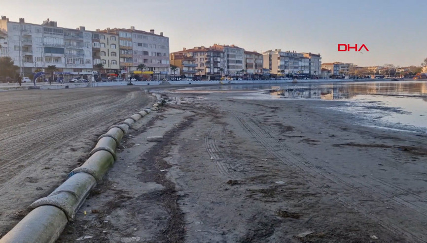 Tekirdağ’da tedirgin eden görüntü: Deniz 20 metre çekildi