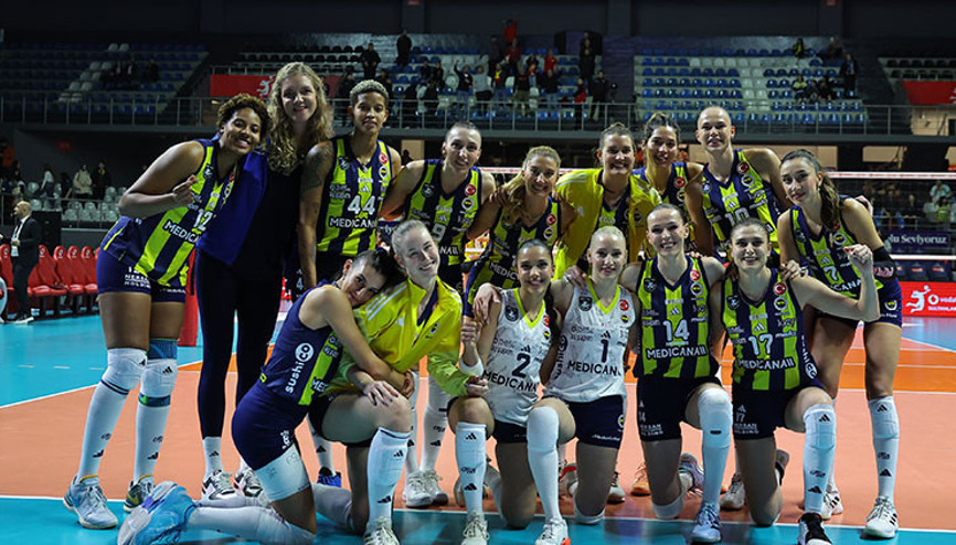 Fenerbahçe Medicana, Göztepeyi 4 sette yendi