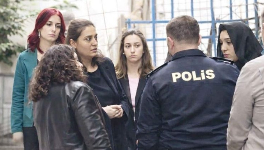 Olay yerindeki keşifte düğümü çözen bakış Olay yerindeki keşifte düğümü çözen bakış