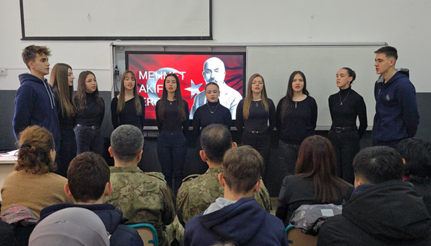 Mehmet Akif Ersoy Ata yurdu Kosovada yad edildi