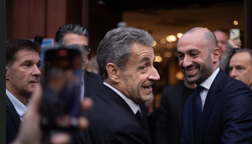 Sarkozy’nin hapishane anı kitabı 100 bin sattı