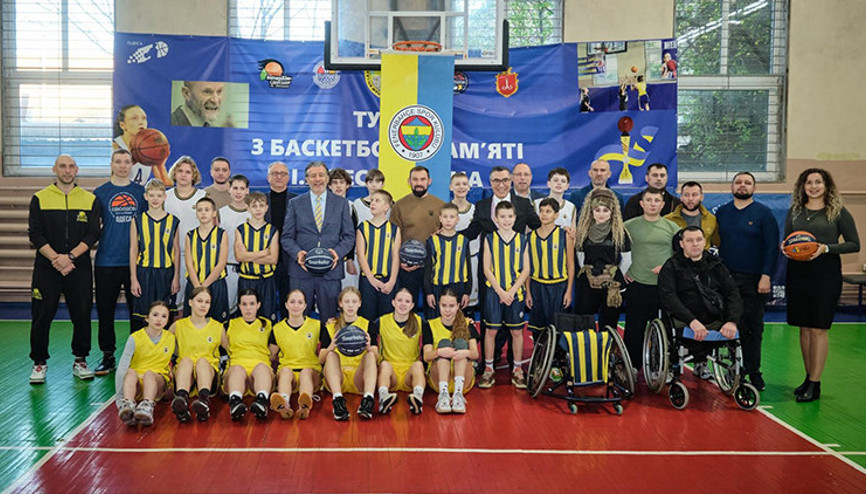 Ukrayna Fenerbahçeliler Derneğinden anlamlı organizasyon