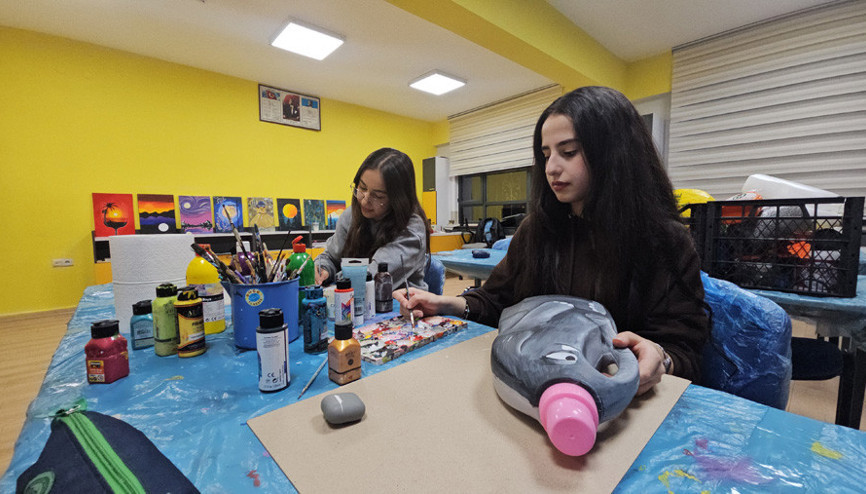 Çöpler sanat eserine dönüşüyor