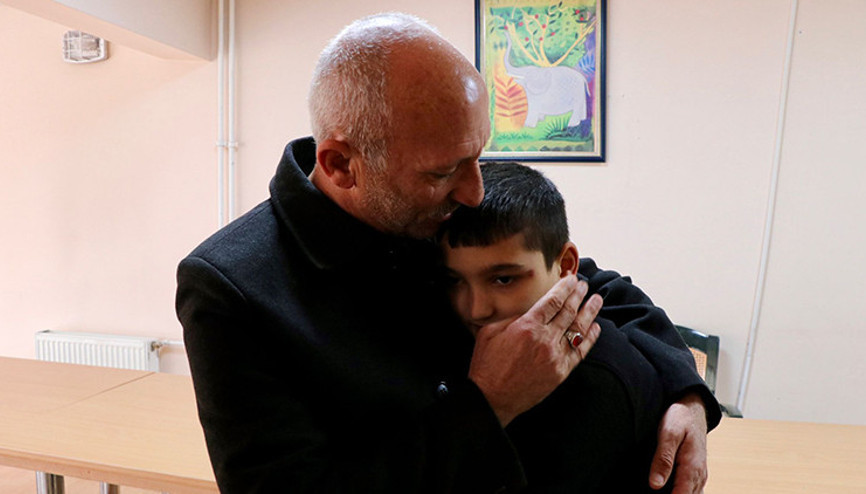 DAEŞin 11 yıl önce kaçırdığı çocuk Türkiyede bulundu: Okul, hastane görmemiş... Sosyal çevresi olmamış