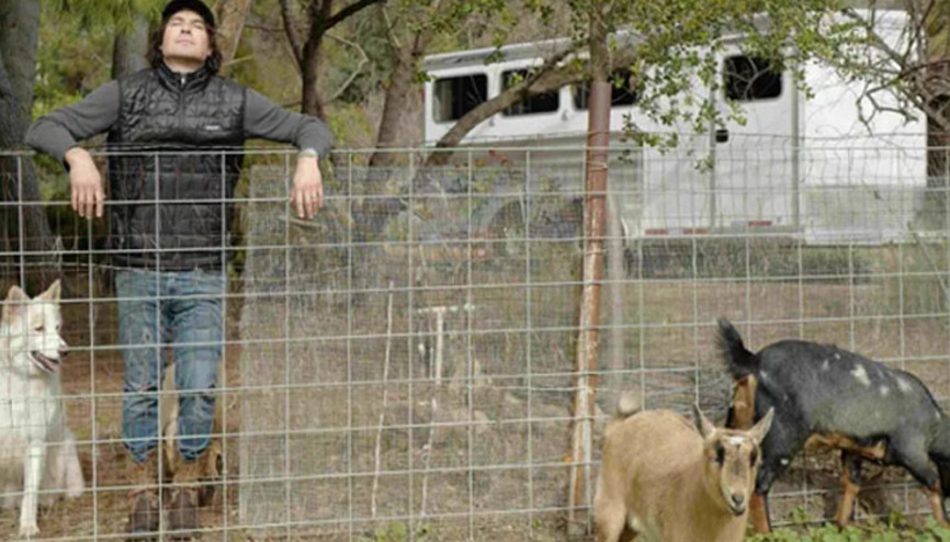 16 yaşına gelinceye kadar köyünden çıkmamıştı... Yoksul çiftçinin ünlü oğlu köklerine döndü: Ellerim kirli ama yüreğim tertemiz