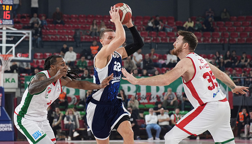 Bahçeşehir Koleji deplasmanda kazandı