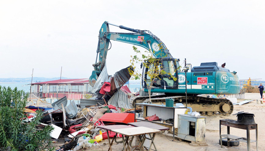 ‘Kaçak’ direniş