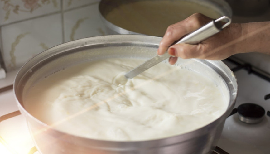 Uzmanlar bir kez daha ezber bozdu Meğer bize yıllarca yanlış anlatmışlar: Süt hakkında bildiğiniz her şeyi unutun