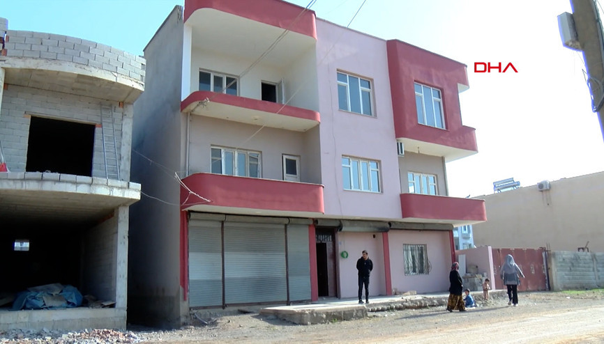 Yangında 2 çocuğunu kaybeden ailenin eşyaları çalındı