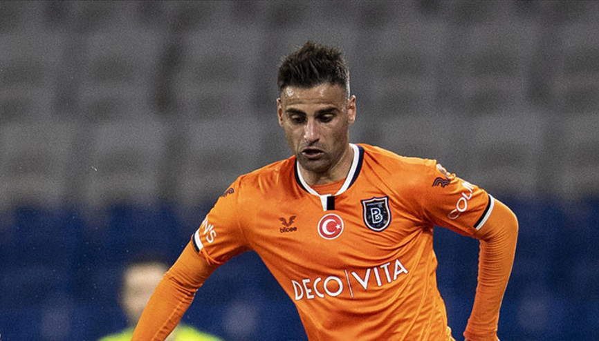 Konyaspor, Deniz Türüç ile anlaştı