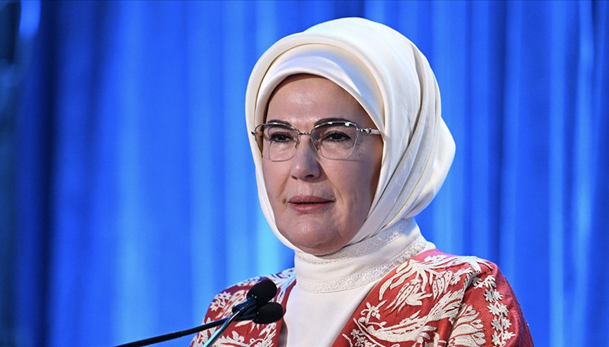 Emine Erdoğandan Regaip Gecesi mesajı